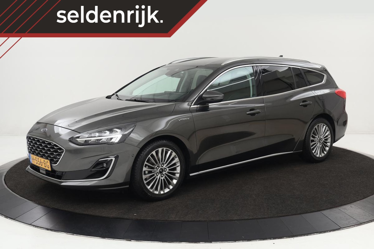 Ford Focus - 1.0 EcoBoost Vignale | Leder | Head-Up | Stoel & stuurverwarming | Adaptive cruise | Camer - AutoWereld.nl