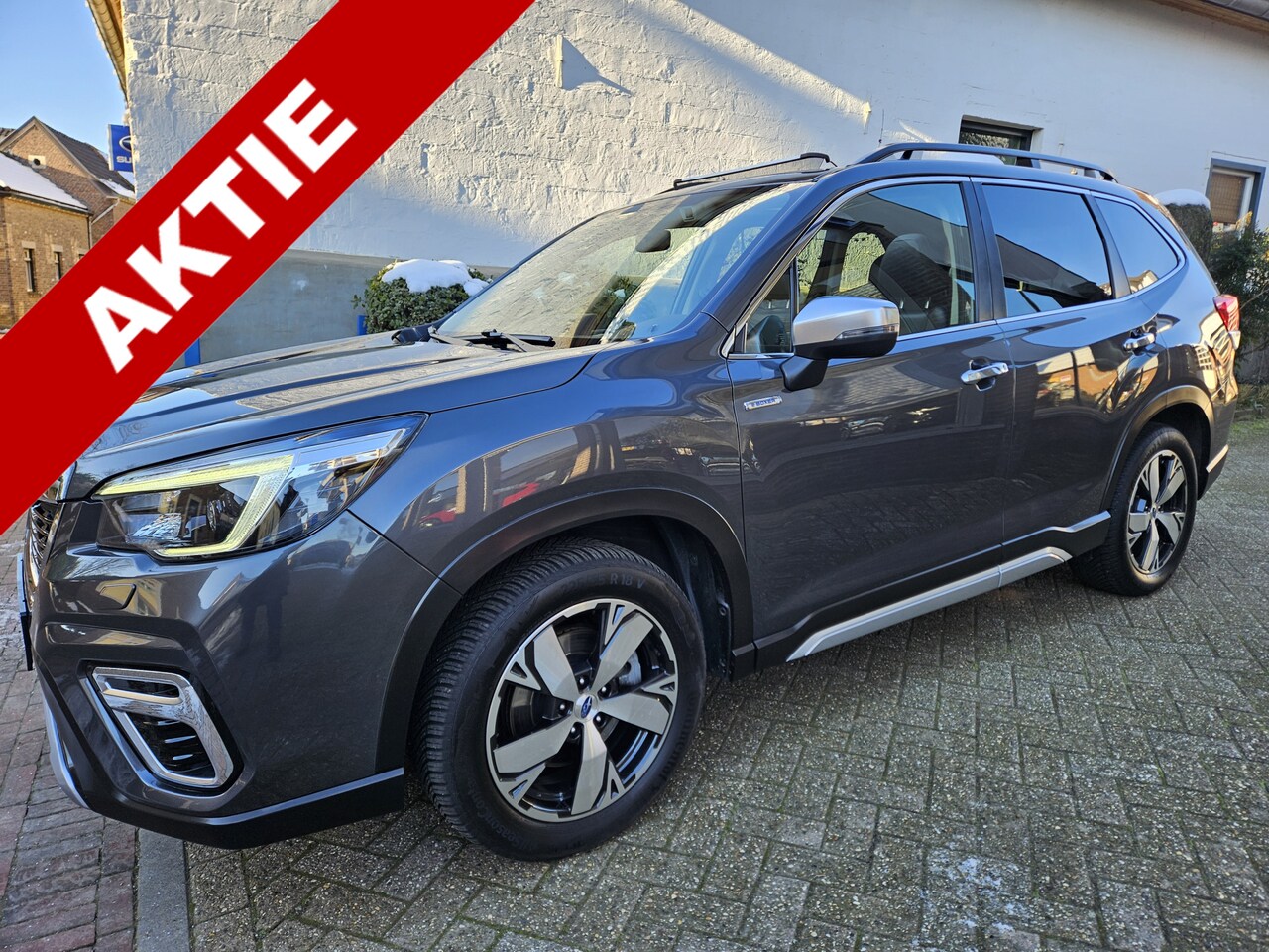 Subaru Forester - 2.0i e-BOXER Premium 2.0i e-BOXER Premium - AutoWereld.nl