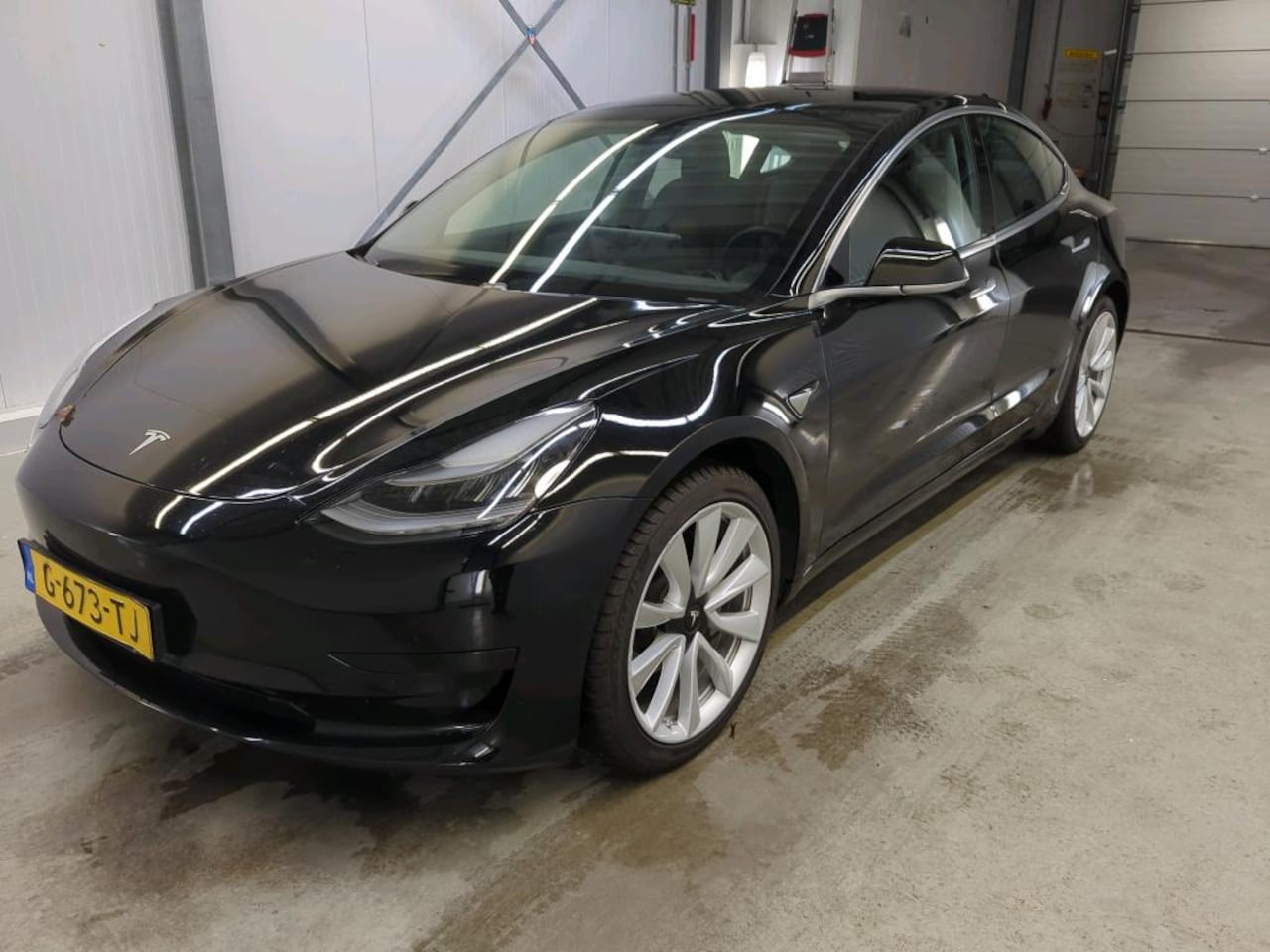 Tesla Model 3 - Standard RWD Plus [ AUTOPILOT+19" LMV+PREMIUM AUDIO ] - AutoWereld.nl