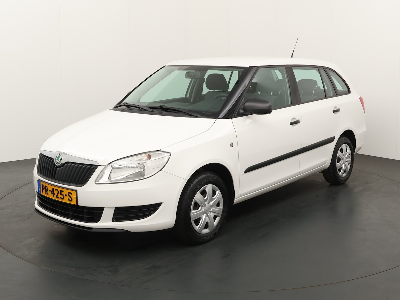 Skoda Fabia Combi - 1.2 Comfort Airco, centrale vergrendeling, enz. - AutoWereld.nl