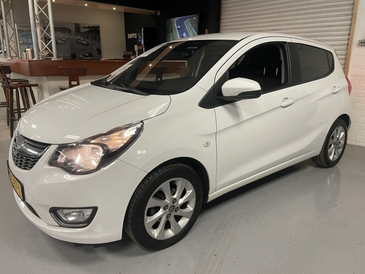 Opel Karl - 1.0 75 PK Innovation/ L.M./ climate/ PDC/ Navi/NAP!! - AutoWereld.nl