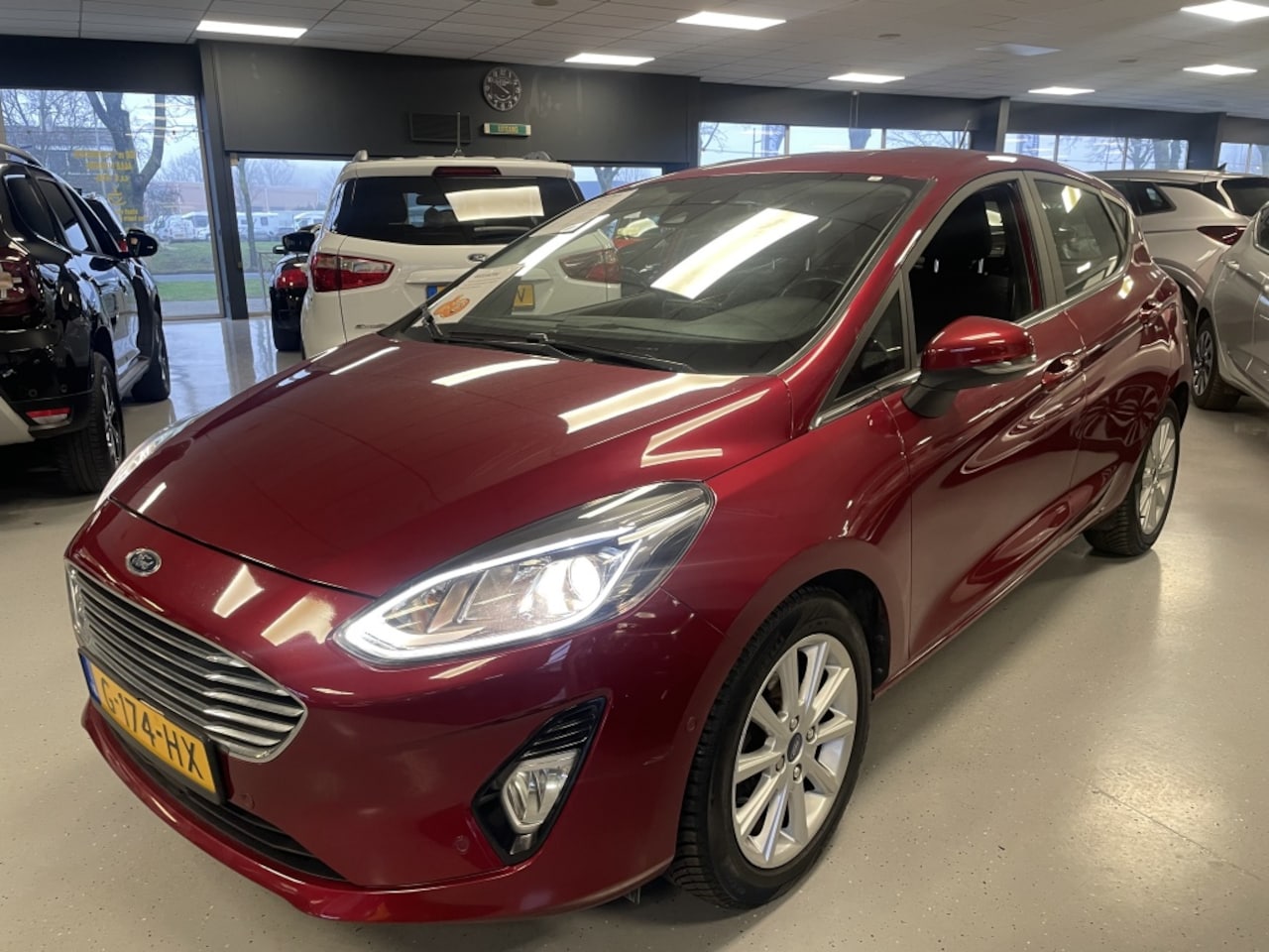 Ford Fiesta - 100pk EcoB. Titanium/ Navi/ camera/ sensoren/ all seasons/ NAP! - AutoWereld.nl