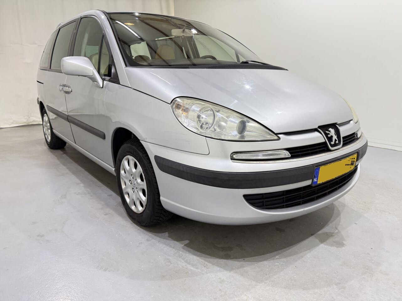 Peugeot 807 - 2.0 ST 7-seats Clima/Leer - AutoWereld.nl