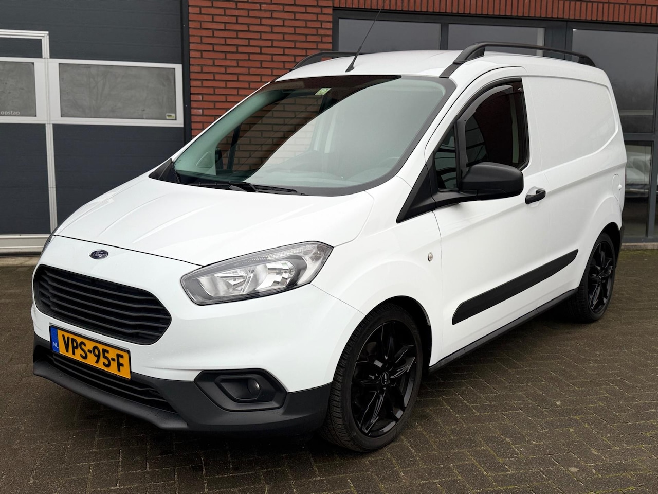 Ford Transit Courier - 1.0 Trend EcoBoost S&S - AutoWereld.nl