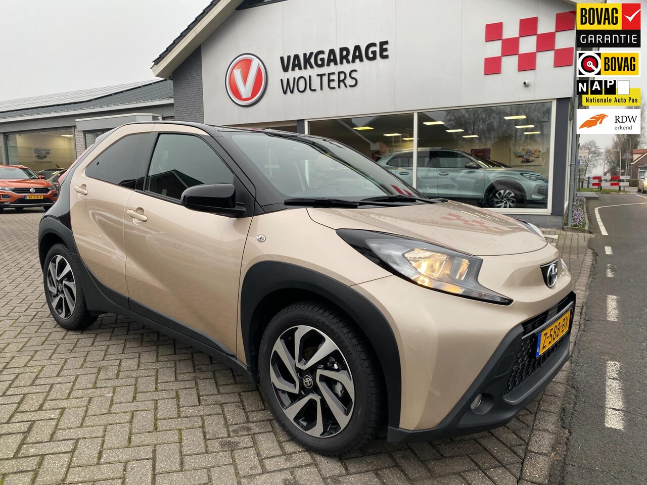 Toyota Aygo X - 1.0 VVT-i MT Pulse 1.0 VVT-i MT Pulse - AutoWereld.nl