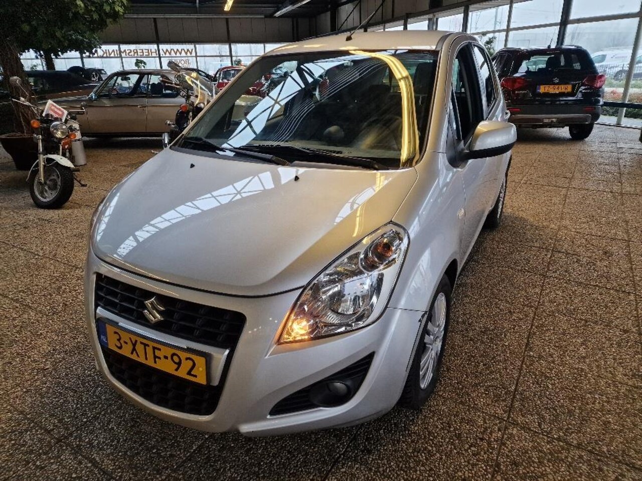 Suzuki Splash - 1.2 Exclusive EASSS | Airco | Keyless | Stoelverwarming - AutoWereld.nl