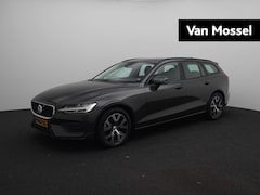 Volvo V60 - 2.0 B3 Essential 163PK | Navigatie | Achteruitrijcamera | Parkeersensoren | Carplay | Clim