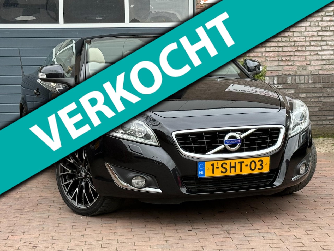 Volvo C70 Convertible - 2.5 T5 Tourer Automaat|Leder|Navi - AutoWereld.nl