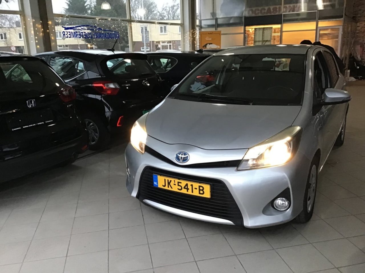 Toyota Yaris - 1.5 Full Hybrid Comf - AutoWereld.nl