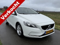 Volvo V40 - 2.0 T2 Nordic CLIMA/PDC/NAVI/NL-AUTO