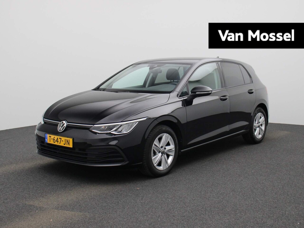 Volkswagen Golf - 1.0 TSI Life Business 110 PK | Apple Carplay | Comfort Pakket | Multimedia pakket | Deep B - AutoWereld.nl