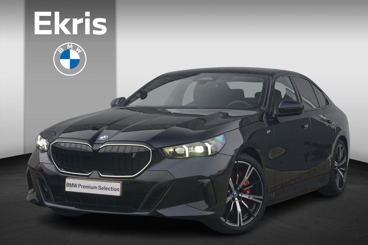 BMW i5 - eDrive40 M Sportpakket Pro 20'' / Harman Kardon / Comfort Access / Trekhaak - AutoWereld.nl