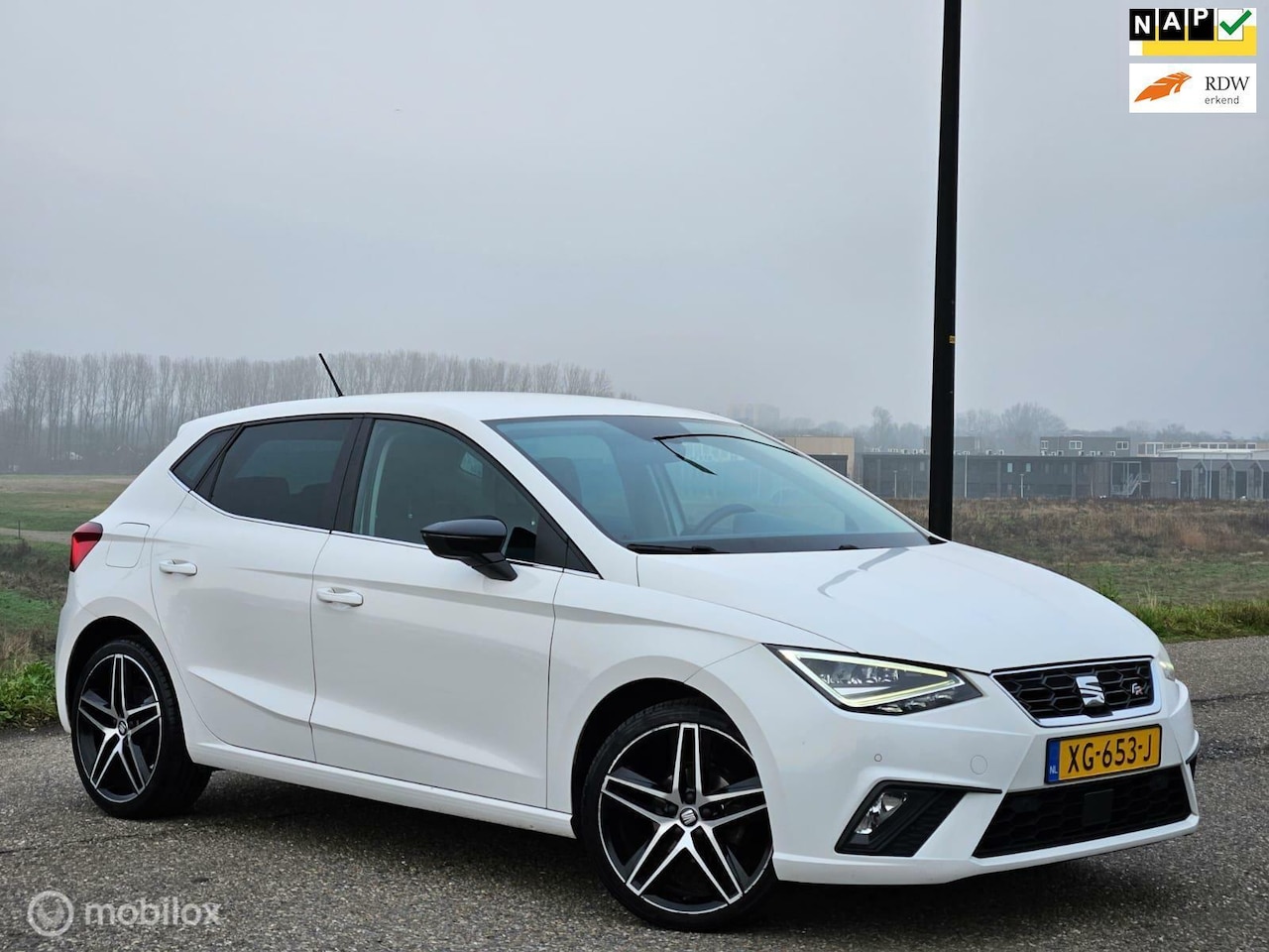 Seat Ibiza - 1.0 TSI FR| Navi| Clima| Cruise| Lmv| Nap| Boekje - AutoWereld.nl