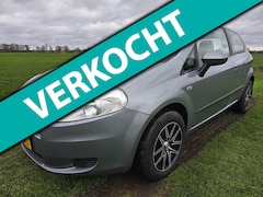 Fiat Grande Punto - 1.4 Dynamic|Airco|NL-auto|NAP|Bluetooth