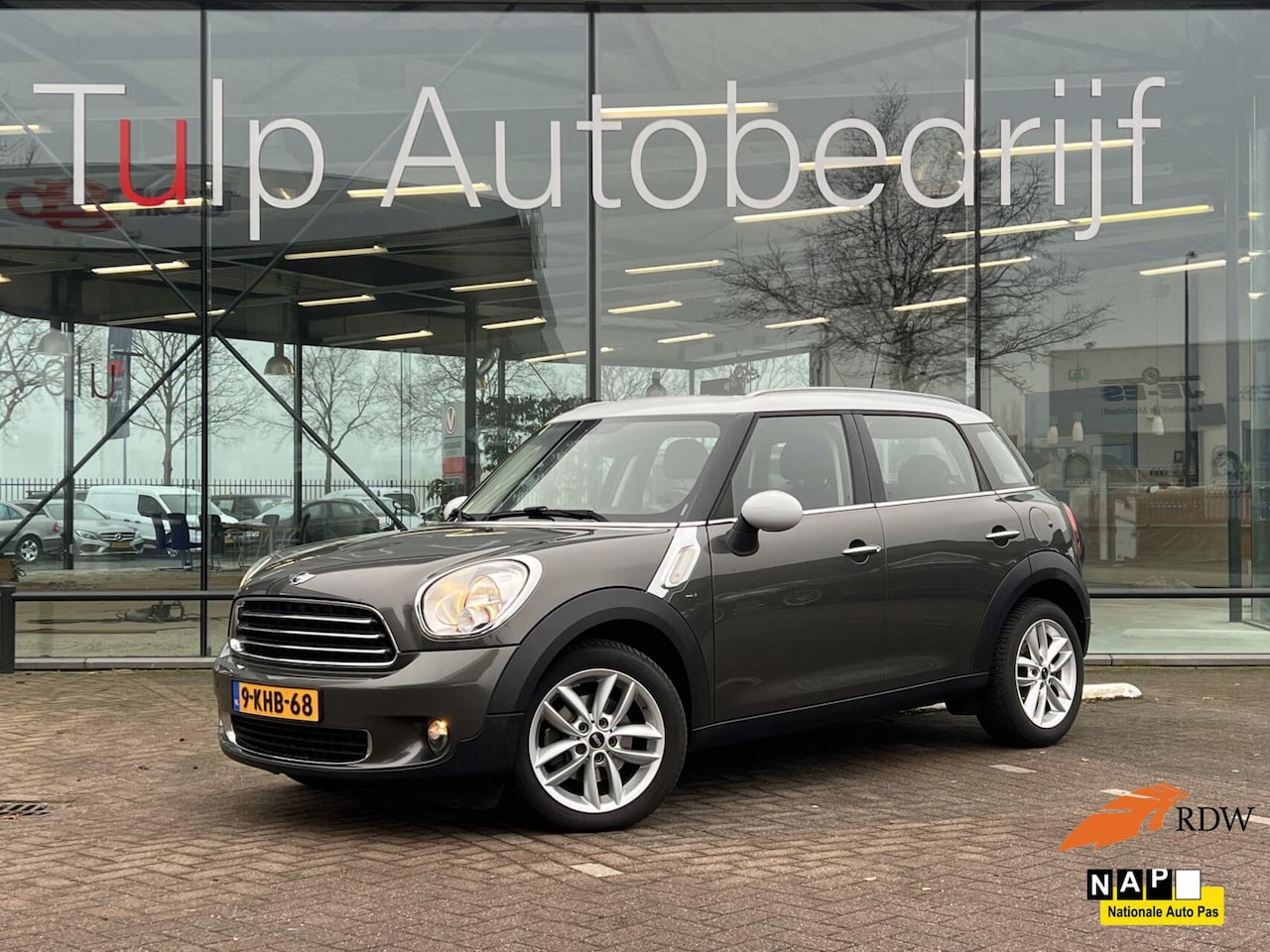 MINI Countryman - 1.6 Cooper Chili Clima Pano Halfleder NAP - AutoWereld.nl