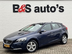 Volvo V40 - 2.0 D4 Momentum Business Cruise control PDC Digital cockpit Climate control