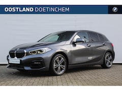 BMW 1-serie - 120i Executive Automaat / Sportstoelen / Adaptieve LED / M Sportonderstel / Live Cockpit P