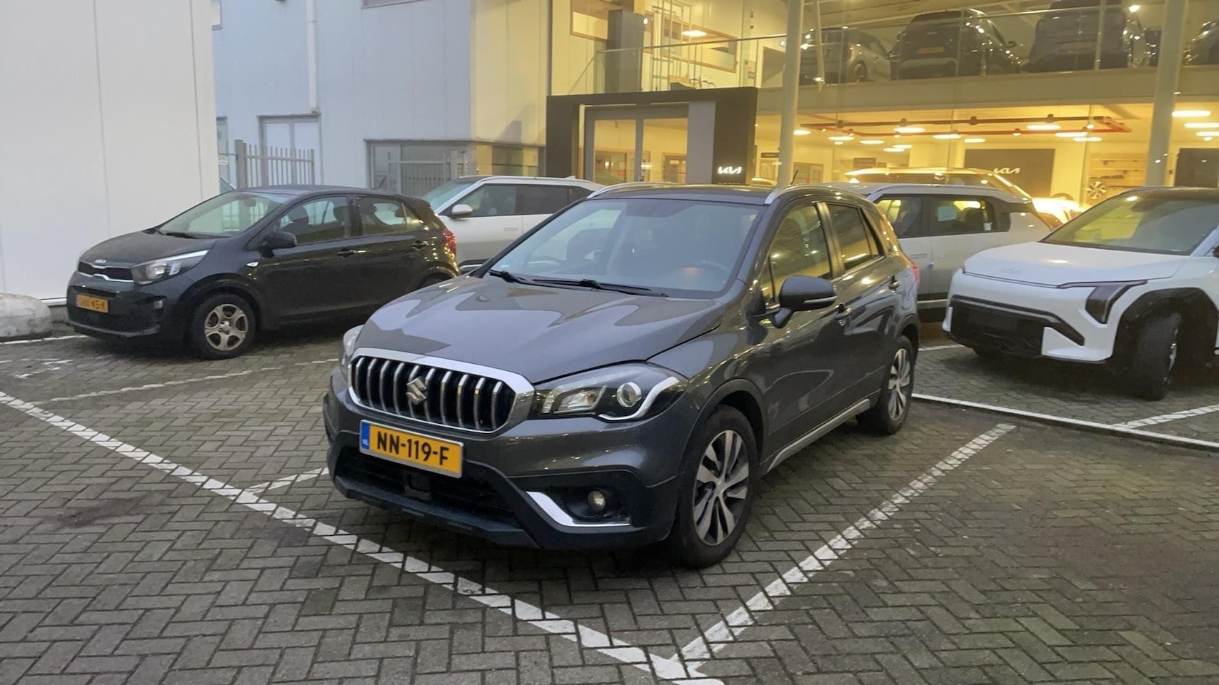 Suzuki S-Cross - 1.4 Boosterjet High Executive 1.4 Boosterjet High Executive - AutoWereld.nl