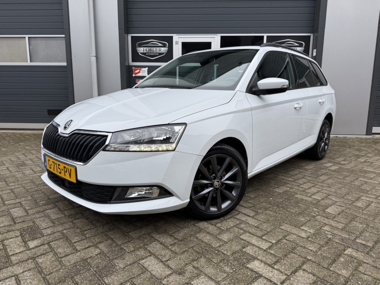 Skoda Fabia Combi - 1.0 TSI Bus. Edition NAP Trekhaak Carplay PDC Cruise Stoelverwar - AutoWereld.nl