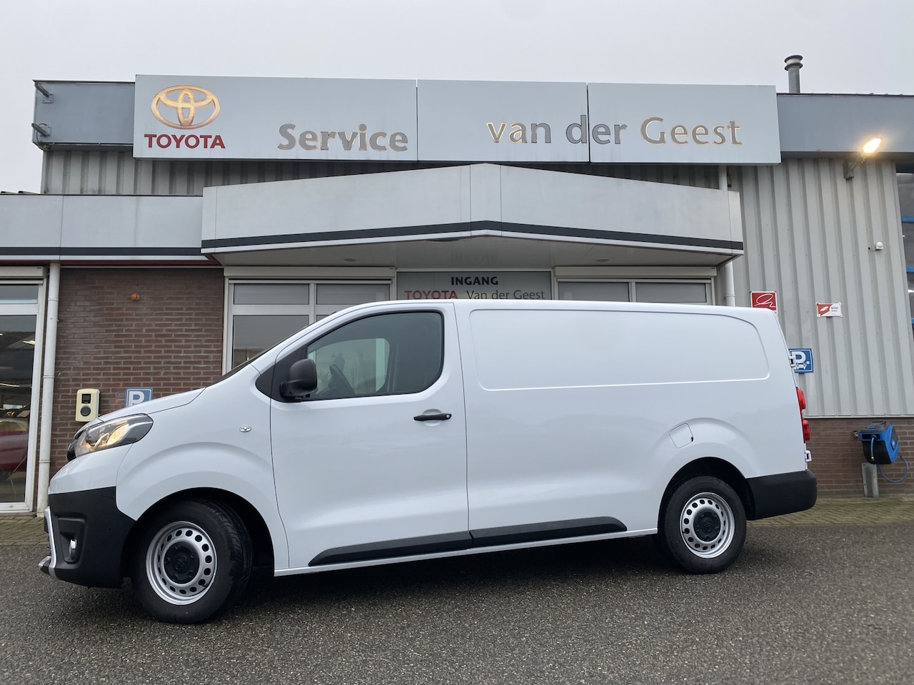 Toyota PROACE Long Worker - 2.0 D-4D Live - AutoWereld.nl