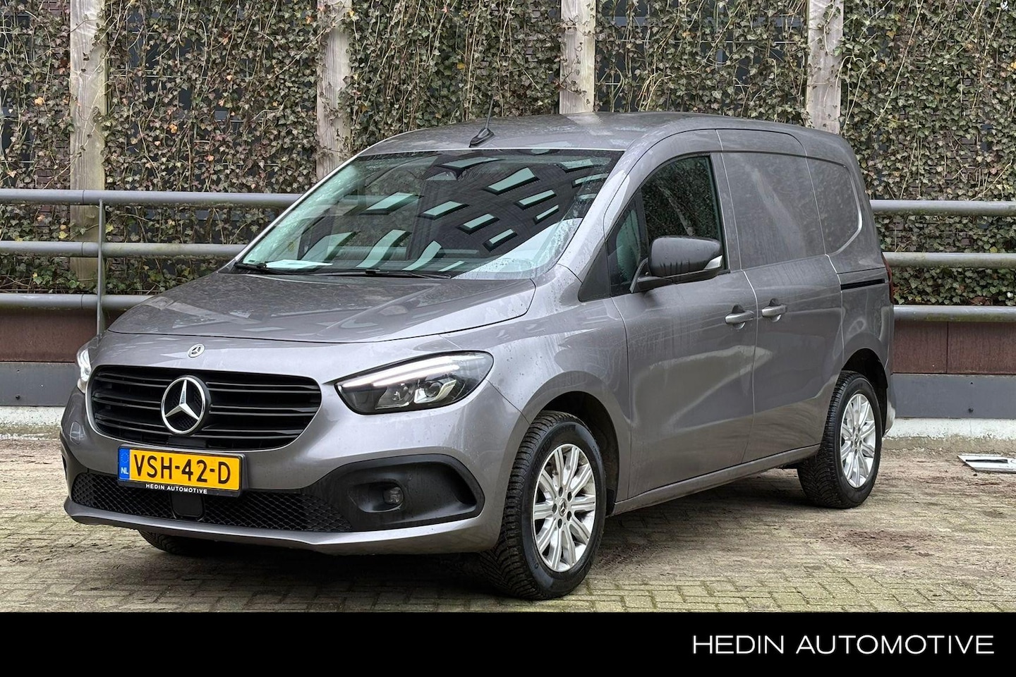 Mercedes-Benz Citan - 112 L1 Pro | Trekhaak | LED | Cruise Control | Navigatie | Camera | Licht en Regensensor - AutoWereld.nl