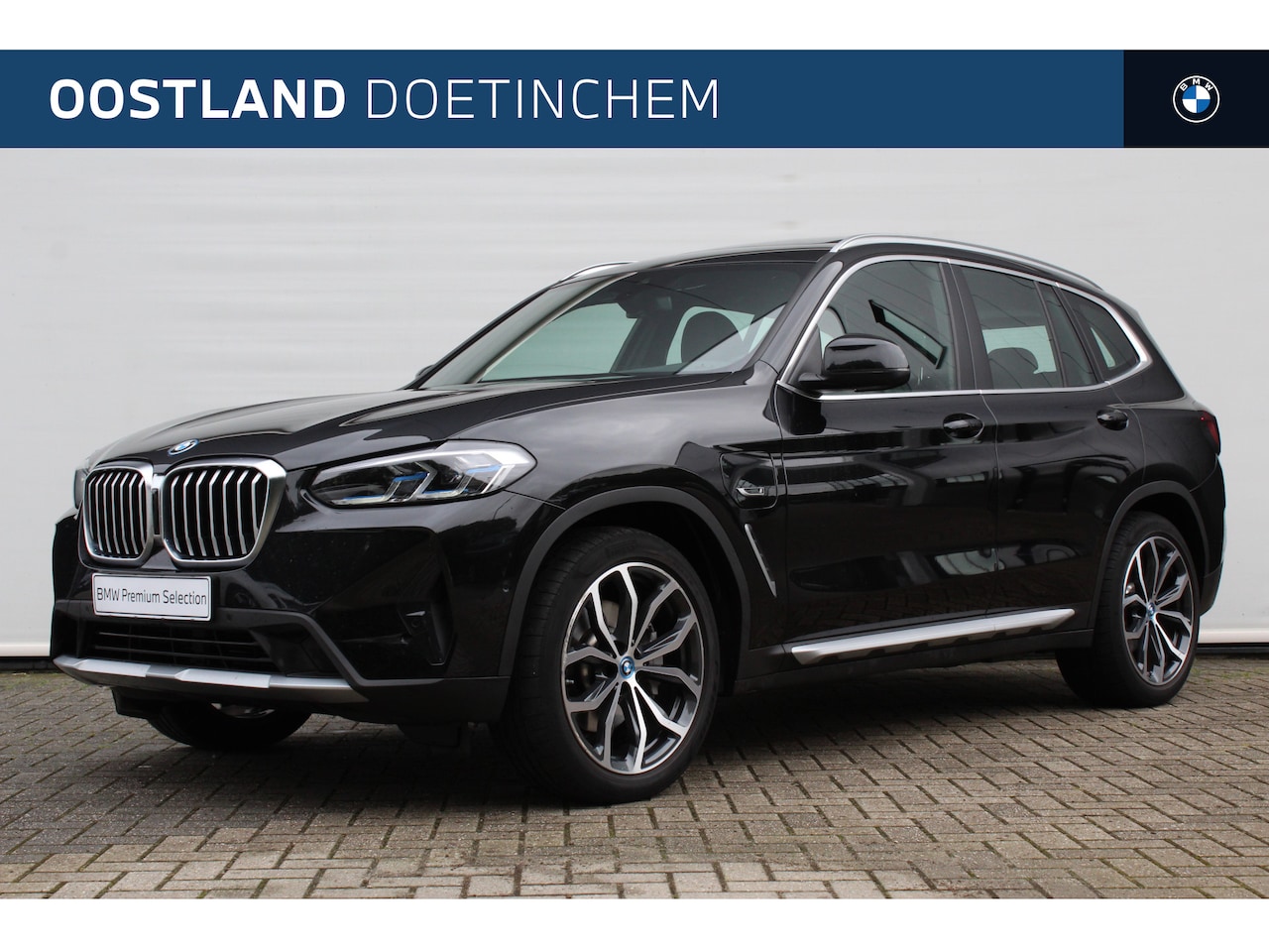 BMW X3 - xDrive30e High Executive Automaat / Panoramadak / Sportstoelen / Stoelverwarming / Laserli - AutoWereld.nl