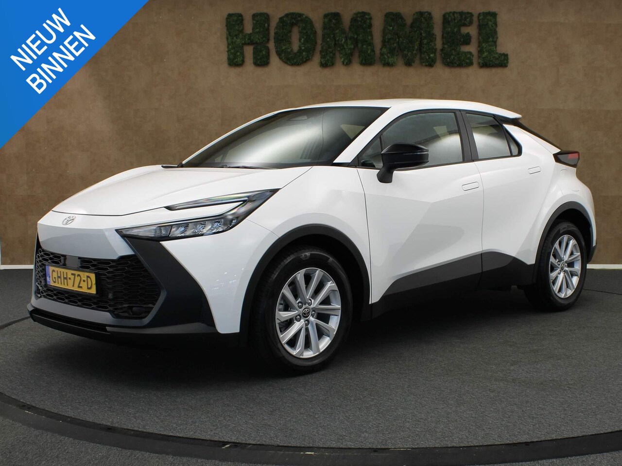 Toyota C-HR - 1.8 Hybrid 140 Active -ORIGINEEL NEDERLANDSE AUTO - NAVIGATIE- DODEHOEK DETECTIE - 17 INCH - AutoWereld.nl