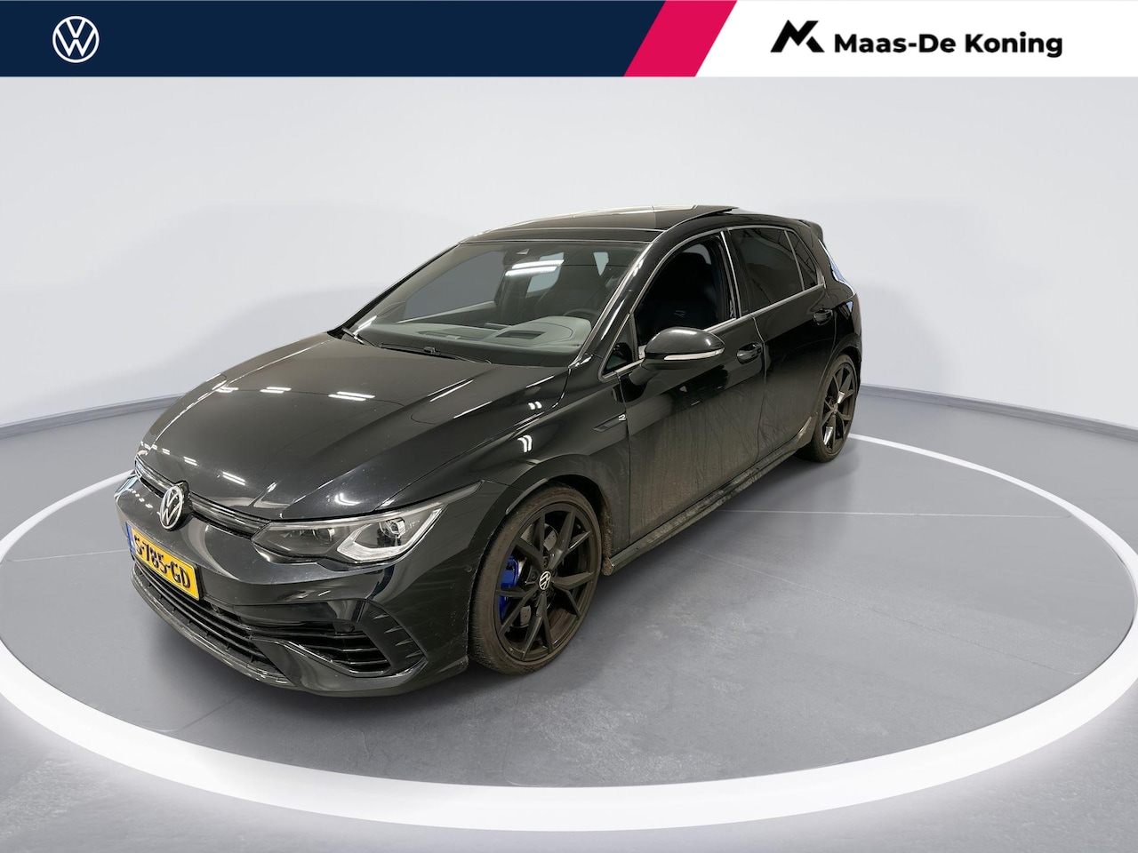 Volkswagen Golf - 2.0 Tsi 320pk DSG R 4Motion · Akrapovic · Performance Pakket · Panoramadak · Camera · Stoe - AutoWereld.nl