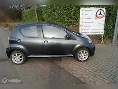 Toyota Aygo - 1.0-12V Dynamic Navigator met airco