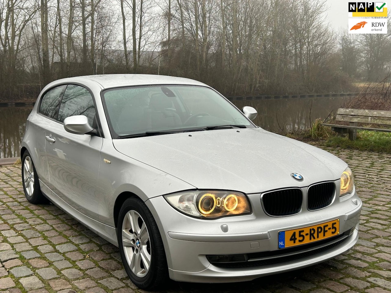 BMW 1-serie - 118i EffDyn. Ed. Business Line Ultimate Edition 1e eigenaar dealer onderhouden uniek km le - AutoWereld.nl