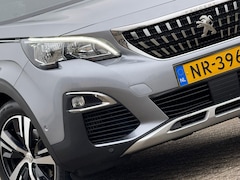 Peugeot 3008 - 1.2 PureTech 130pk Première Automaat - Gris Artense - Panorama/schuifdak