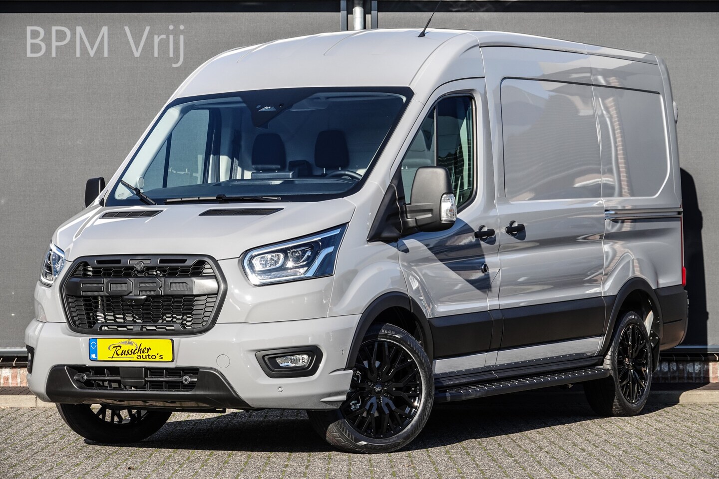 Ford Transit - L2H2 | 130Pk A8 Aut. | Raptor Edition | 2x Schuifdeur | Grey Matter | Nieuw Model - AutoWereld.nl