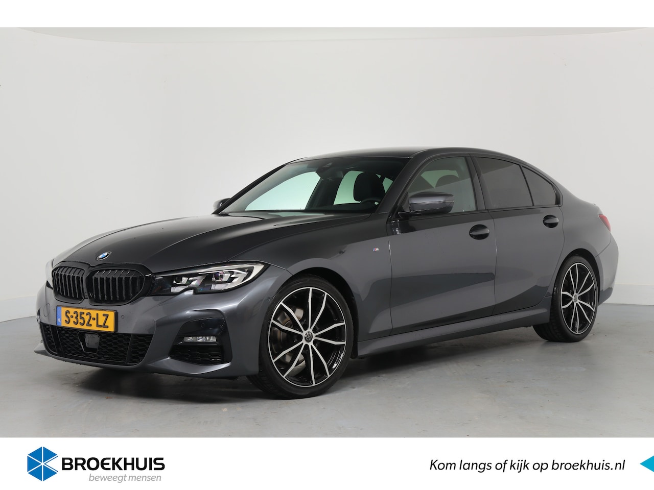 BMW 3-serie - 320i High Executive | Dealer Onderhouden! | M-Pakket | LED | Sportstoelen | Stoelverwarmin - AutoWereld.nl