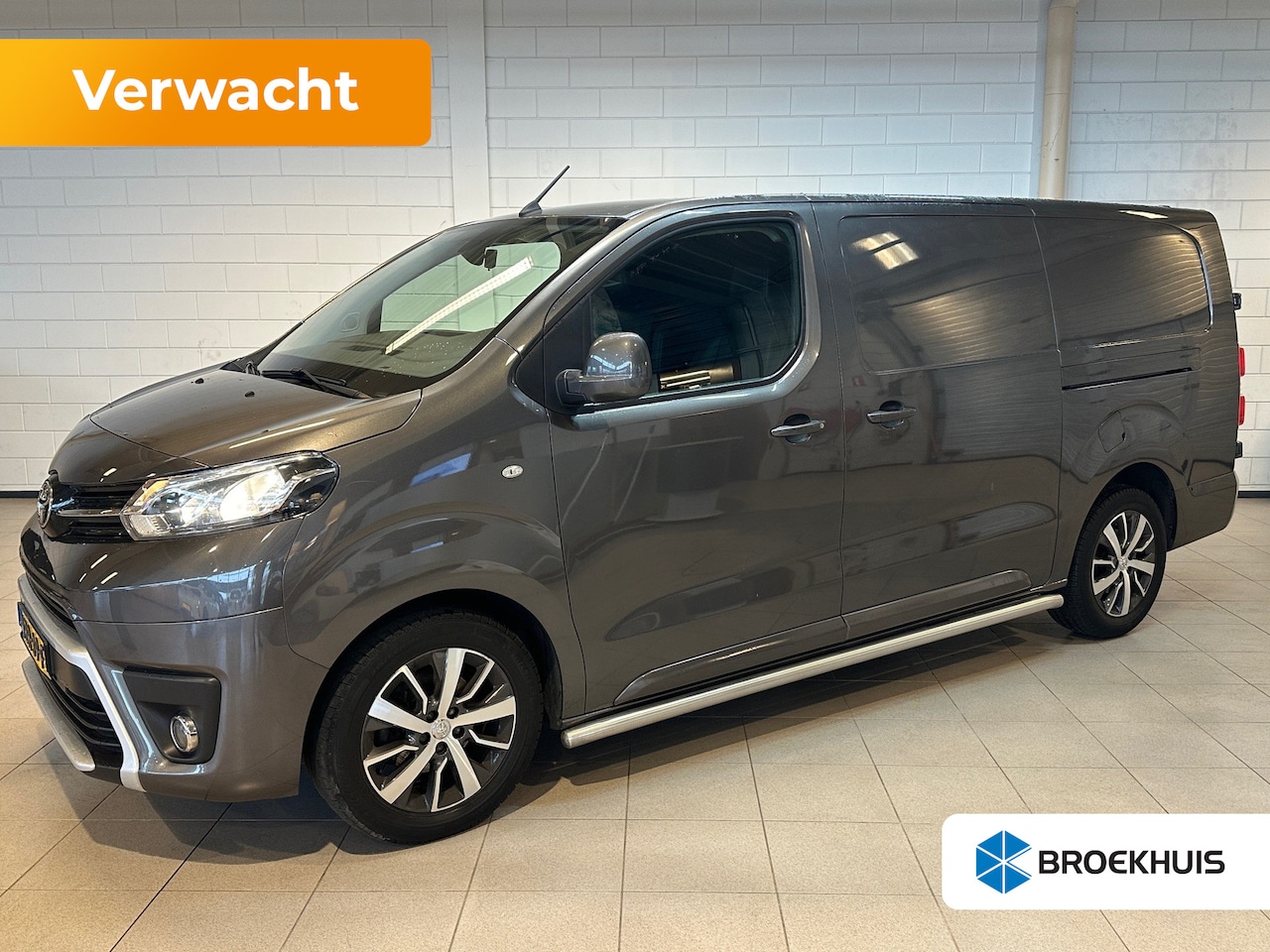 Toyota PROACE Long Worker - 2.0 D-4D Creator | 2x zijschuifdeur | Achterdeuren | Navigatie | Trekhaak | - AutoWereld.nl