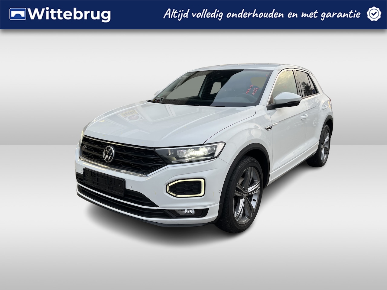 Volkswagen T-Roc - 1.5 TSI R-Line / AUTOMAAT/ CAMERA/ PARK. SENSOREN/ LED/ DODE HOEK/ KEYLESS/ DIGITAL DASHBO - AutoWereld.nl