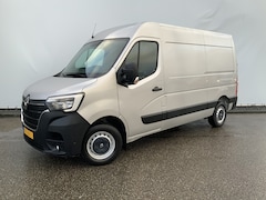 Renault Master - T33 2.3 dCi 135 L2H2 Airco Cruise Navi 3 Zits Trekhaak 2500 kg Camera Euro 6