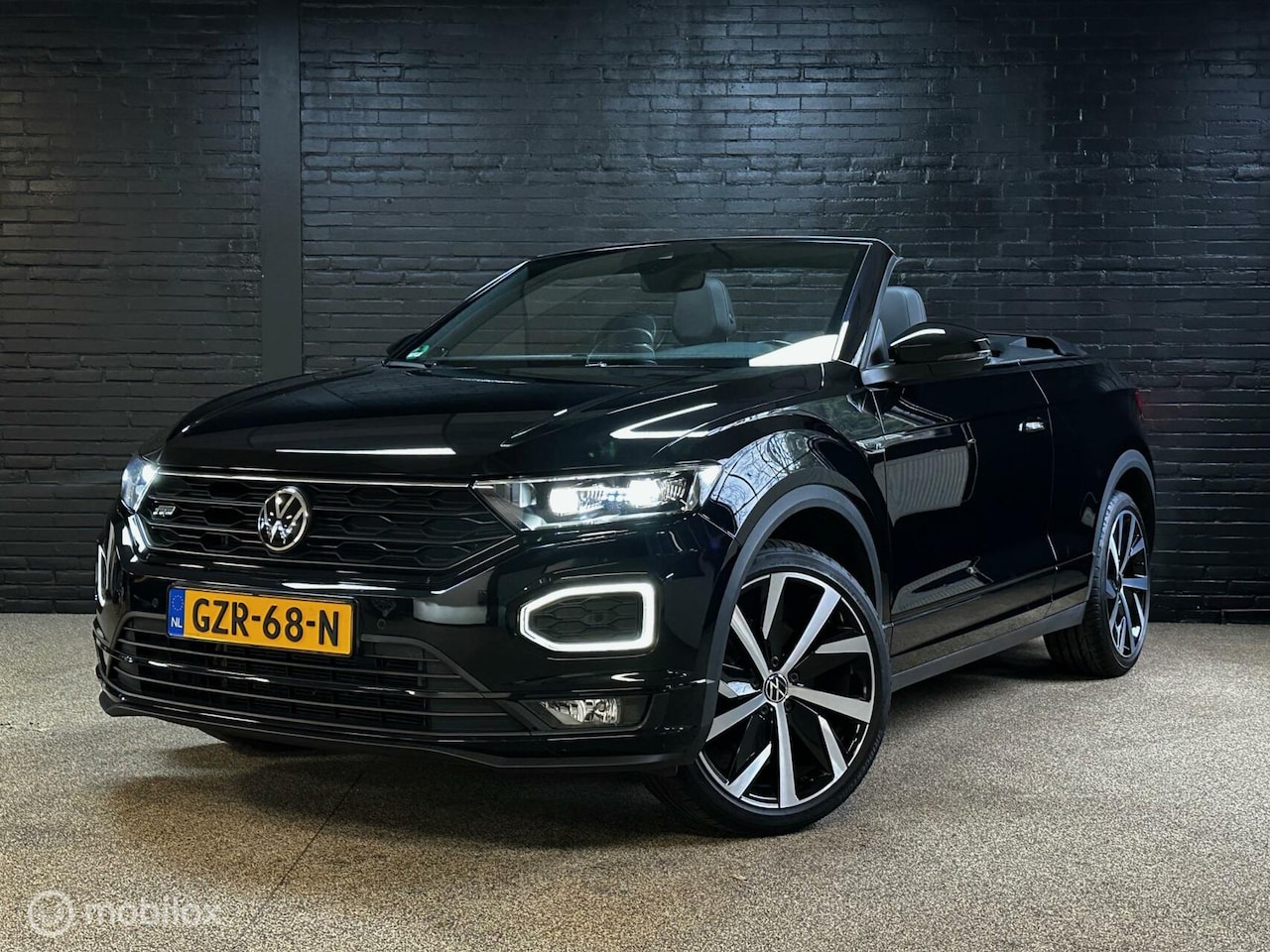 Volkswagen T-Roc Cabrio - 1.5 TSI R-Line Beats Leder Carplay - AutoWereld.nl