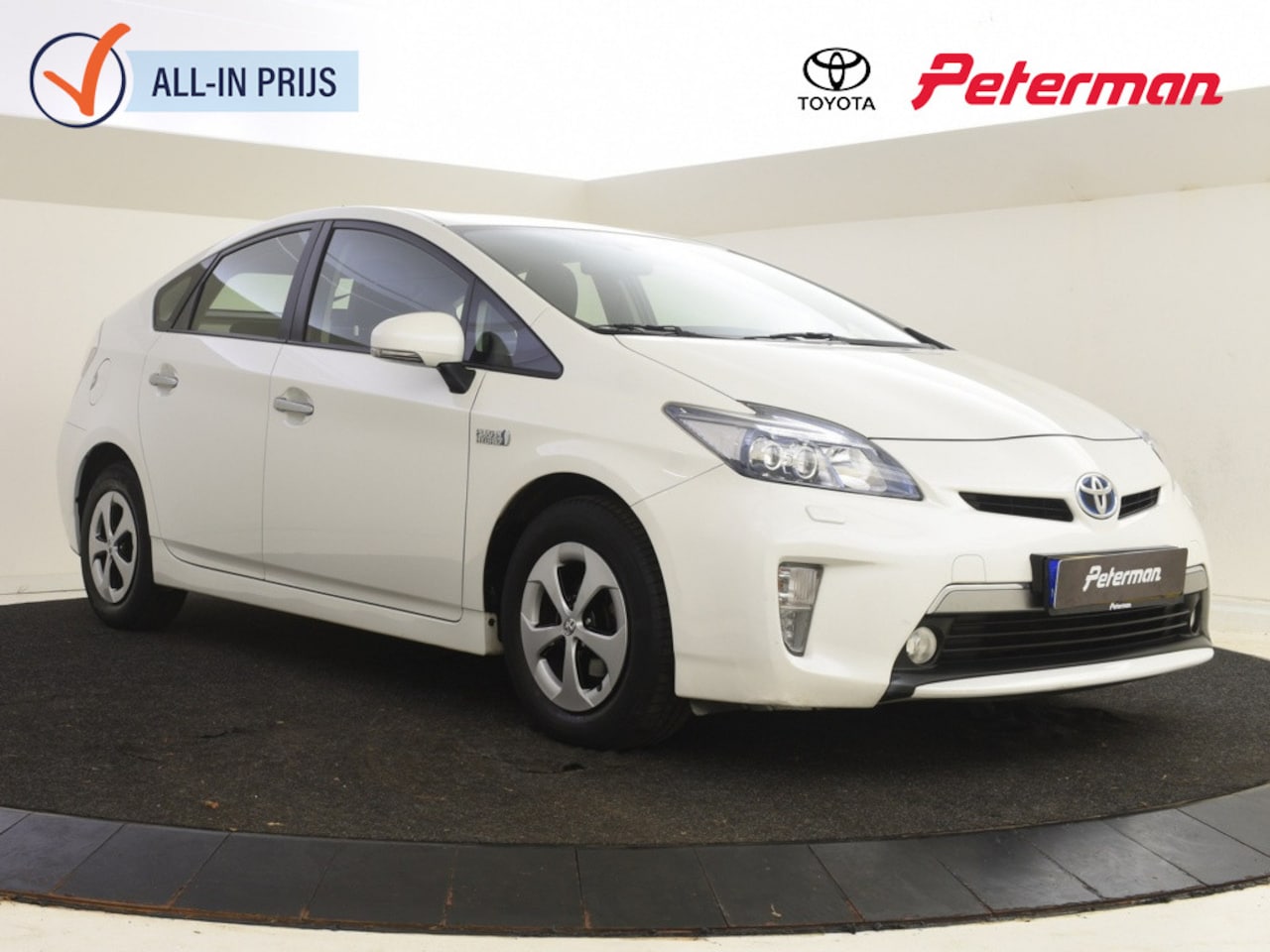 Toyota Prius - 1.8 Plug-in Dynamic Business | JBL | Trekhaak - AutoWereld.nl