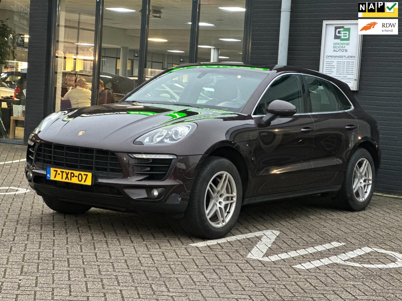 Porsche Macan - 3.0 D S/PANO-DAKNAVI/LEDER/NETTE STAAT!! - AutoWereld.nl