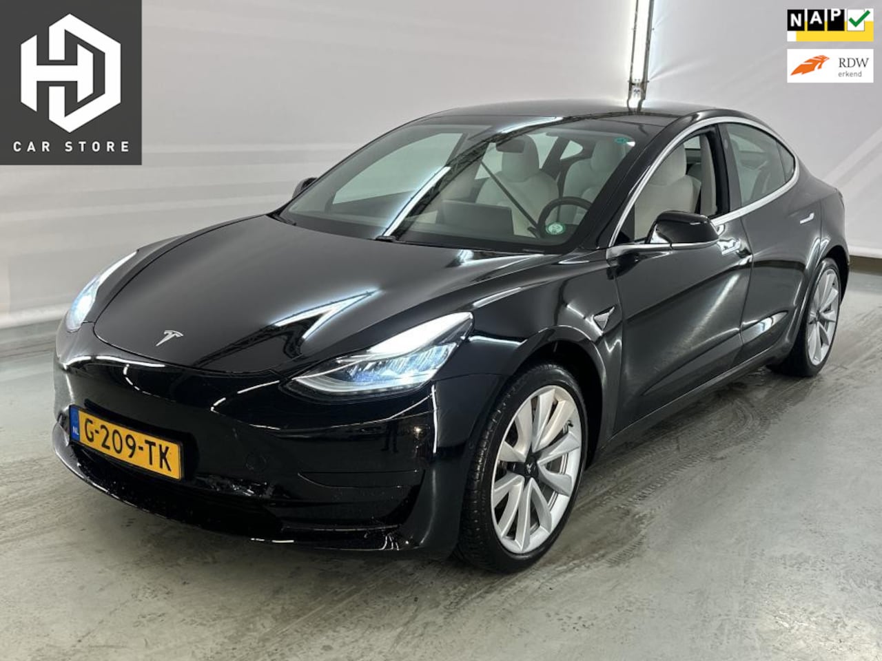 Tesla Model 3 - Standard RWD Plus 60 kWh 86% SOH AutoPilot 19 '' Velgen - AutoWereld.nl