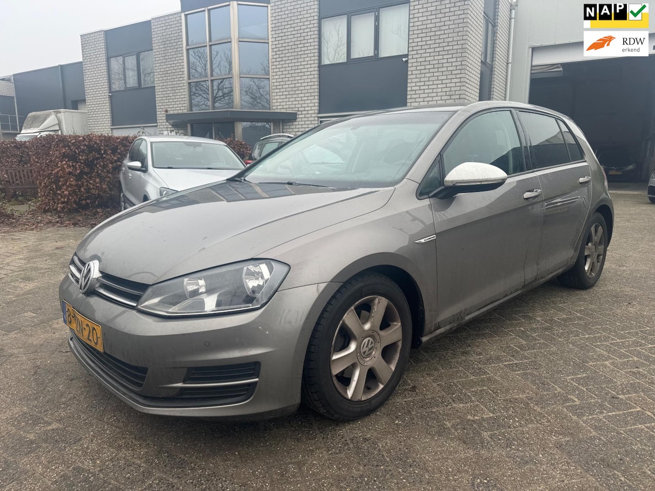 Volkswagen Golf - 1.6 TDI Comfortline BlueMotion Navi Clima Nap - AutoWereld.nl