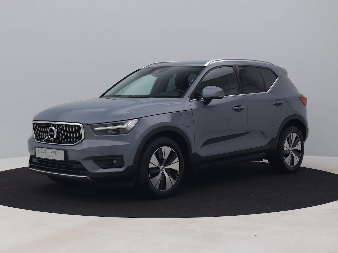 Volvo XC40 - 1.5 T5 Recharge Business Pro | CAMERA | KEYLESS | STOEL- EN STUURVERW. - AutoWereld.nl