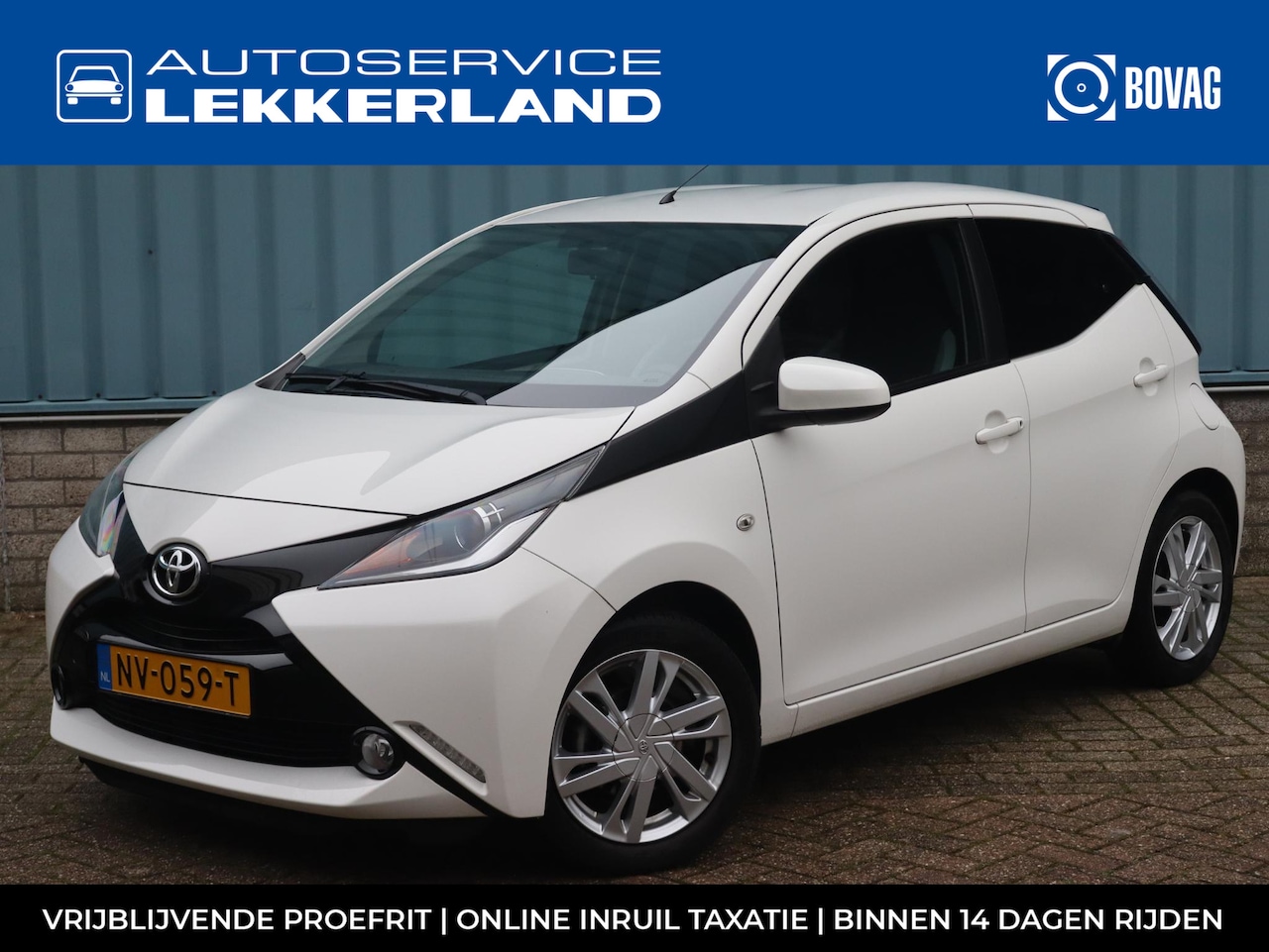 Toyota Aygo - 1.0 VVT-i x-sport AIRCO | CAMERA | NAVI | LAGE KM-STAND - AutoWereld.nl