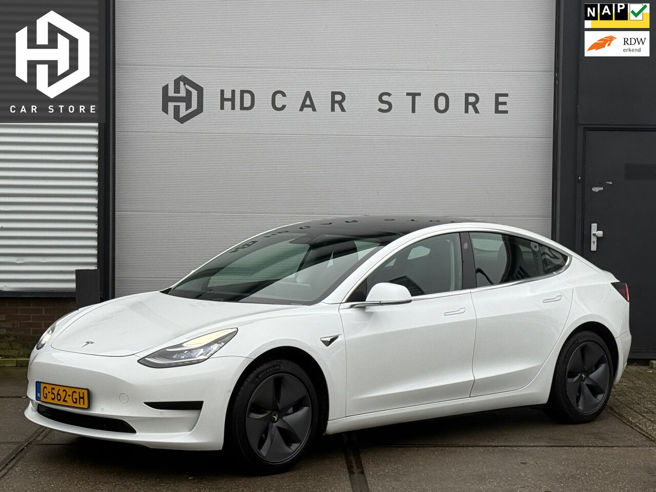 Tesla Model 3 - Standard RWD Plus 60 kWh 89% SOH Autopilot Dealer Onderhouden - AutoWereld.nl