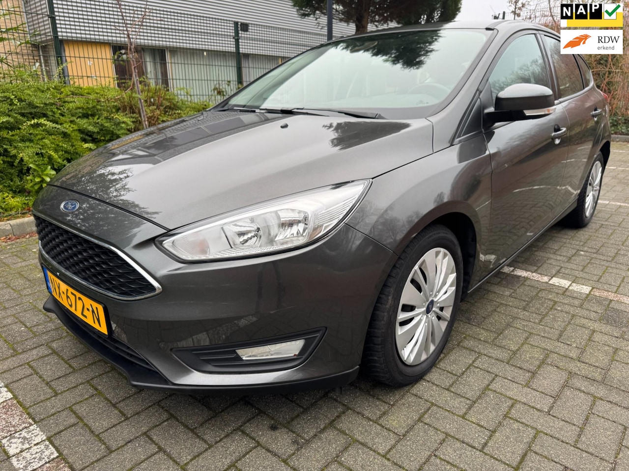 Ford Focus - 1.0 Lease Edition / Apple/Android Carplay / Navi / PDC - AutoWereld.nl