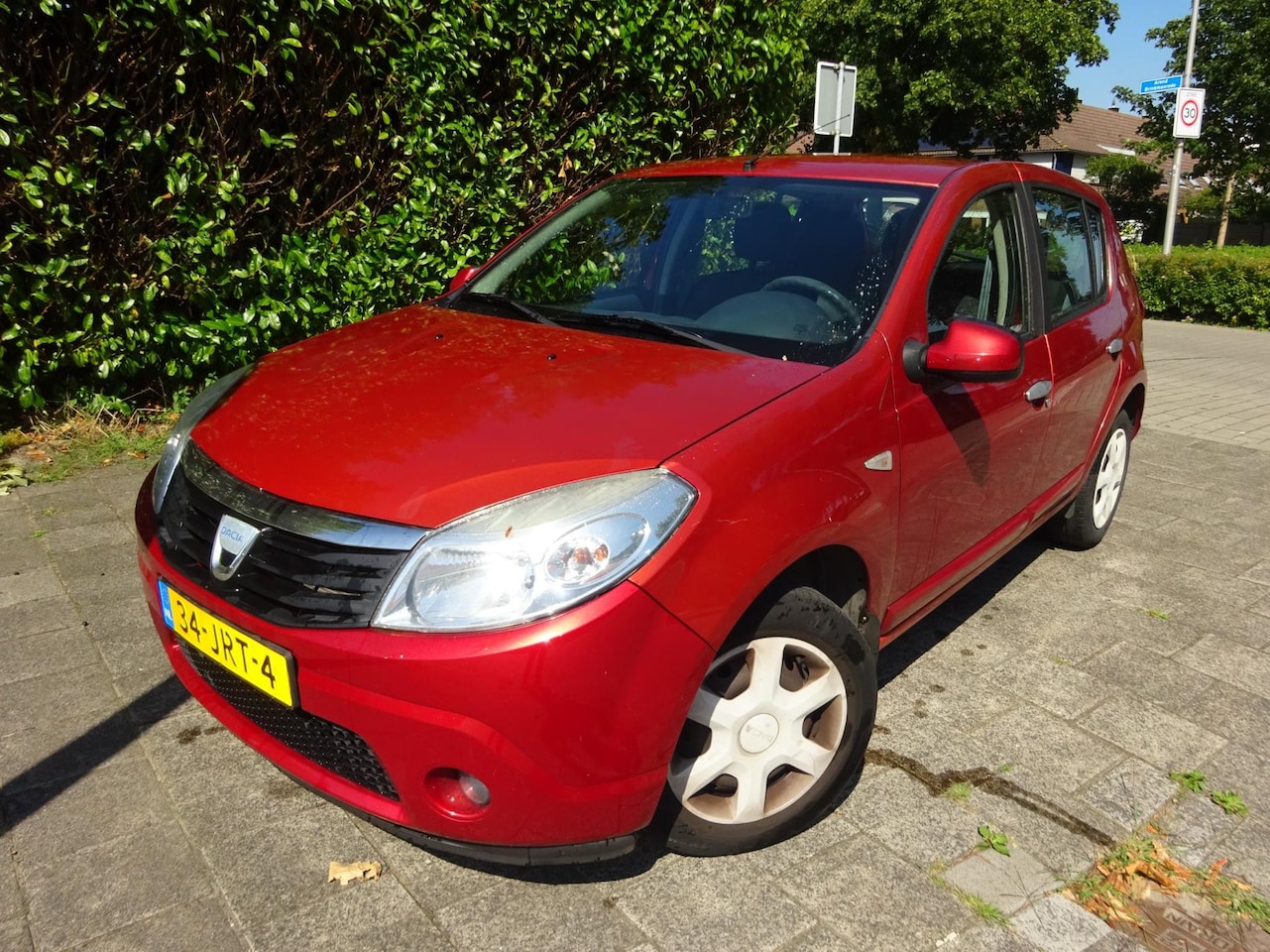 Dacia Sandero - MET AIRCO & APK TOT 08-08-2025! - AutoWereld.nl