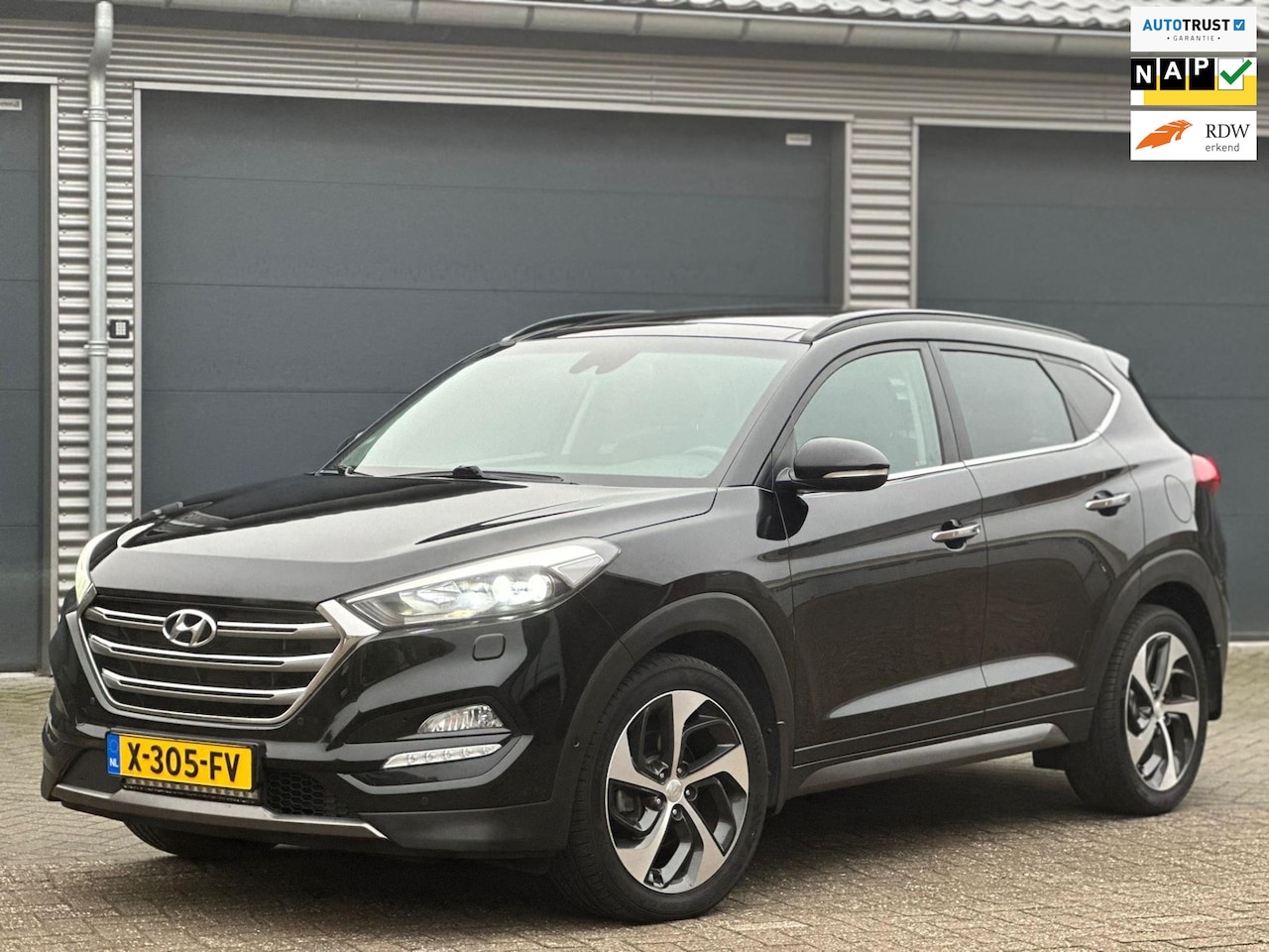 Hyundai Tucson - 1.6 T-GDi Premium AUTOMAAT 4WD, panoramadak,trekhaak,leder,dealer onderhouden - AutoWereld.nl