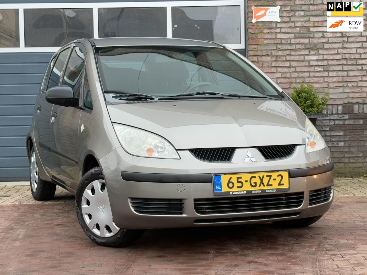 Mitsubishi Colt - 1.1 Incharge 5drs|Airco - AutoWereld.nl