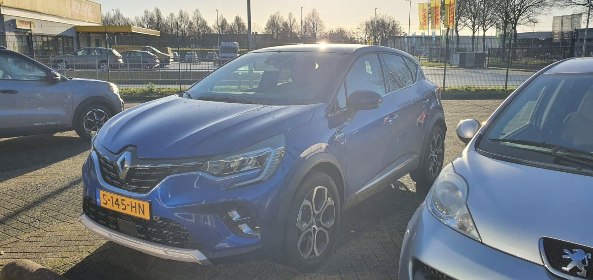 Renault Captur - 1.0 TCe 90 techno | Trekhaak | Two-Tone kleur | Navigatie | Climate Control | - AutoWereld.nl