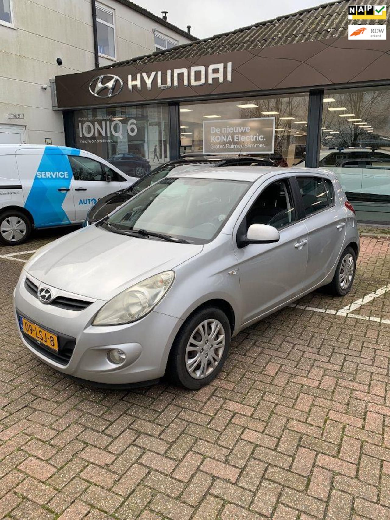 Hyundai i20 - €2650,- 1.4i DynamicVersion Airco Nwe Apk 5 Drs - AutoWereld.nl